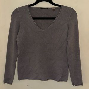 Tahari v-neck sweater